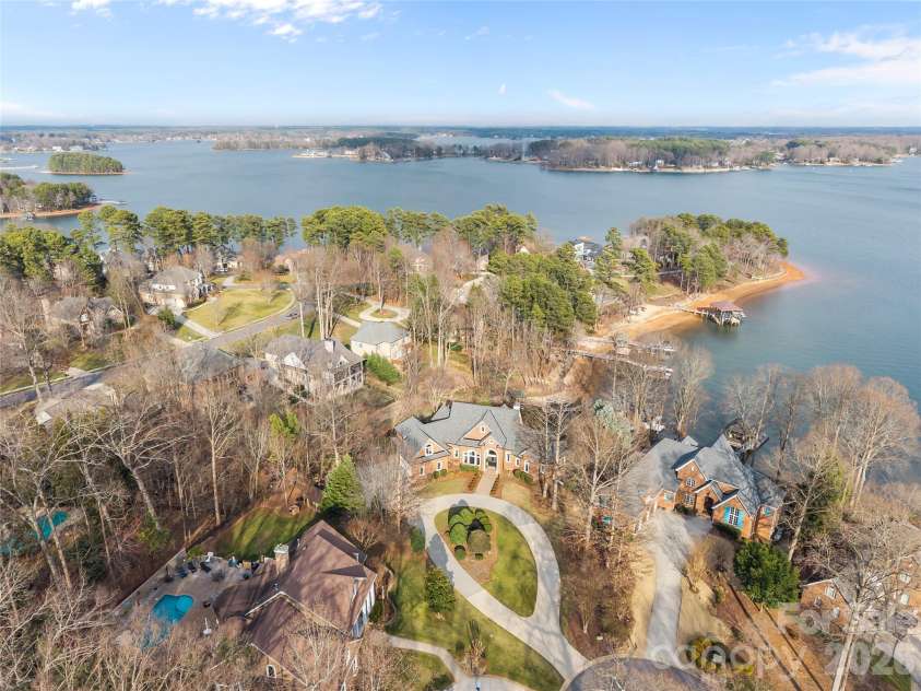 8052 Westbay Drive, Denver, NC 28037.  MLS# CAR4340303, YatesRealty ID 2324. 