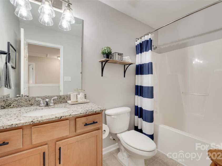 424 Castlebury Court, Clover, SC 29710.  MLS# CAR4265807, YatesRealty ID 23240. Upstairs full bath