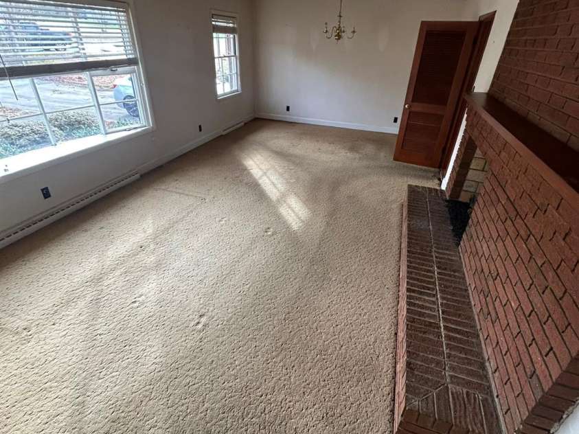 626 Willowbrook Lane, Winston Salem, NC 27104.  MLS# CAR4382117, YatesRealty ID 23240. 
