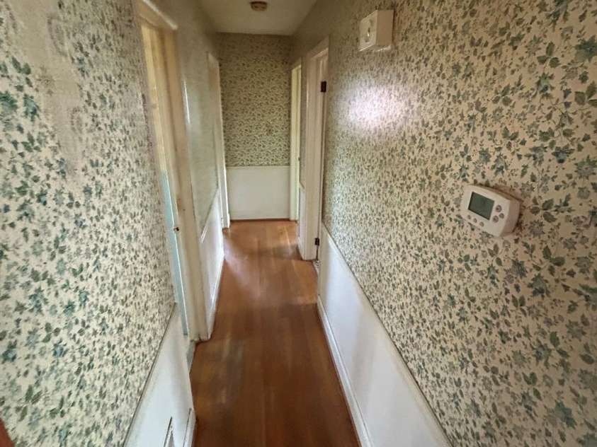 626 Willowbrook Lane, Winston Salem, NC 27104.  MLS# CAR4382117, YatesRealty ID 23240. 
