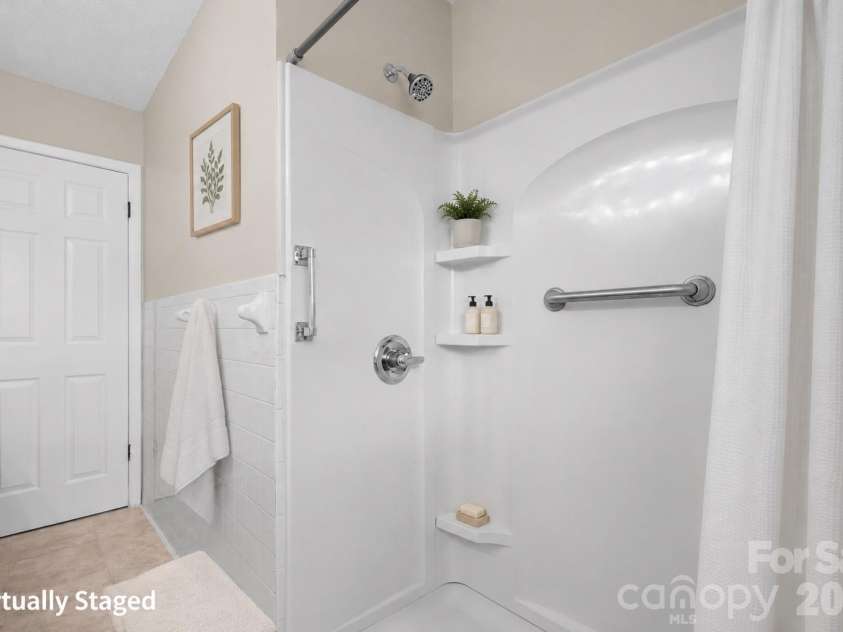 1852 Skyland Drive, Morganton, NC 28655.  MLS# CAR4380596, YatesRealty ID 23241. 