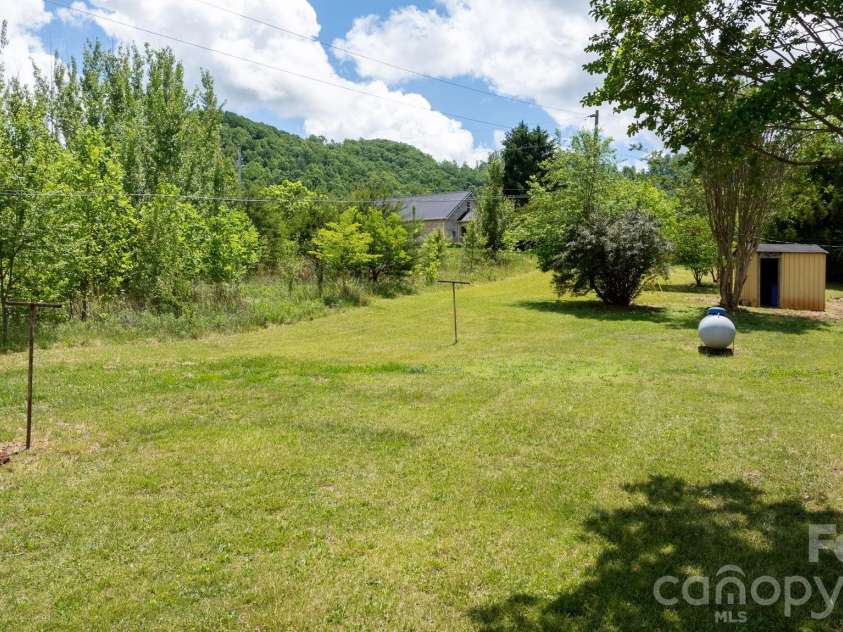 1852 Skyland Drive, Morganton, NC 28655.  MLS# CAR4380596, YatesRealty ID 23241. 