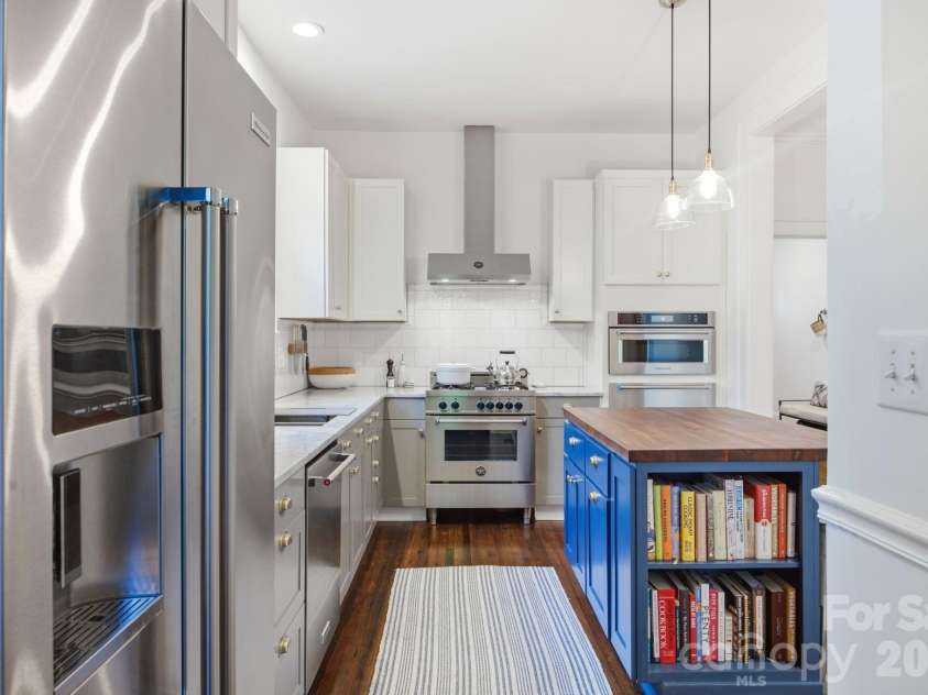 138 Woodland Street, Davidson, NC 28036.  MLS# CAR4381089, YatesRealty ID 23244. 
