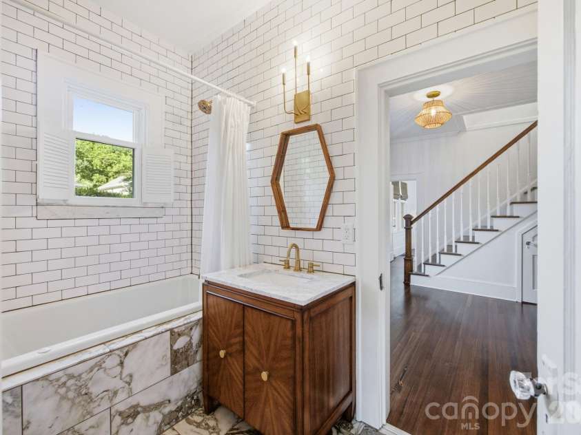 138 Woodland Street, Davidson, NC 28036.  MLS# CAR4381089, YatesRealty ID 23244. 