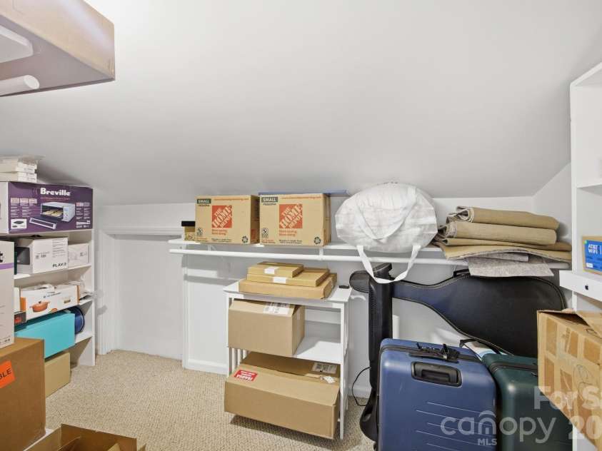 138 Woodland Street, Davidson, NC 28036.  MLS# CAR4381089, YatesRealty ID 23244. 