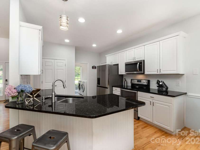 11624 Crossroads Place, Concord, NC 28025.  MLS# CAR4272505, YatesRealty ID 23245. 