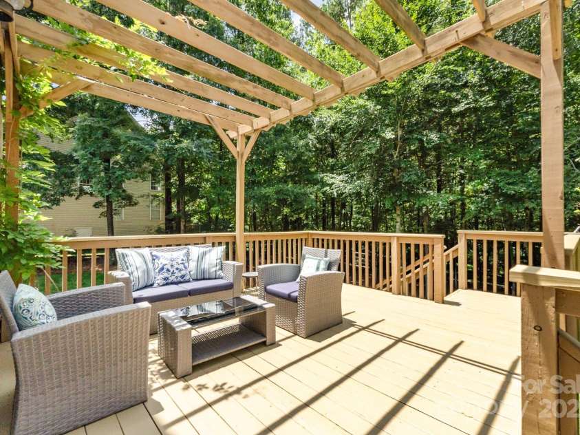 11624 Crossroads Place, Concord, NC 28025.  MLS# CAR4272505, YatesRealty ID 23245. 