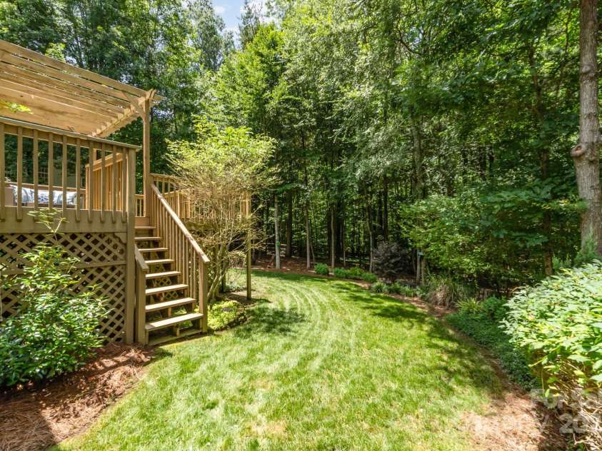 11624 Crossroads Place, Concord, NC 28025.  MLS# CAR4272505, YatesRealty ID 23245. 