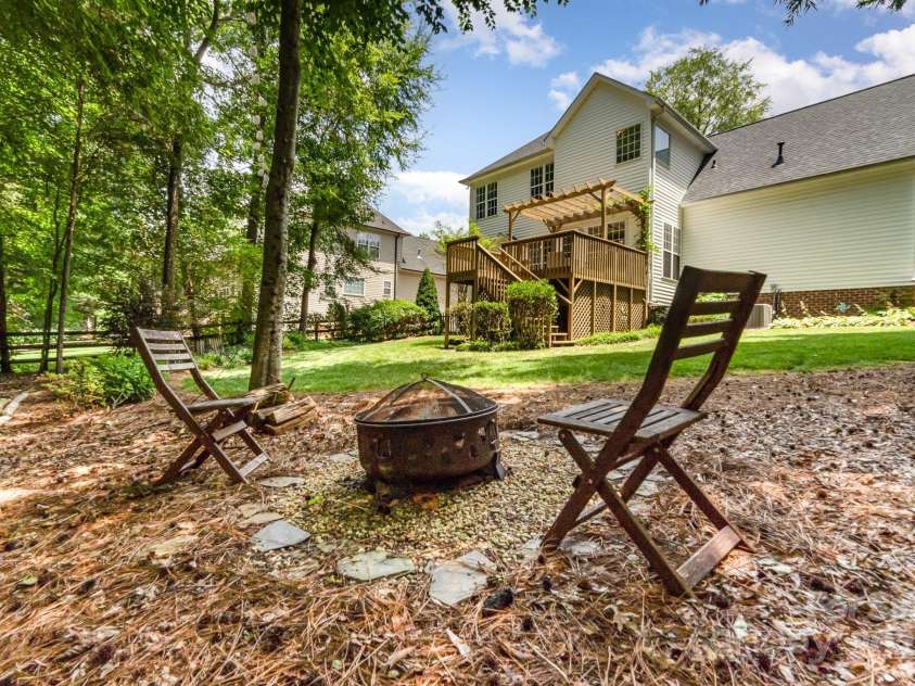 11624 Crossroads Place, Concord, NC 28025.  MLS# CAR4272505, YatesRealty ID 23245. 