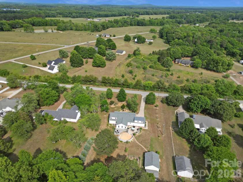 530 Calabash Road, Clover, SC 29710.  MLS# CAR4377423, YatesRealty ID 23245. 