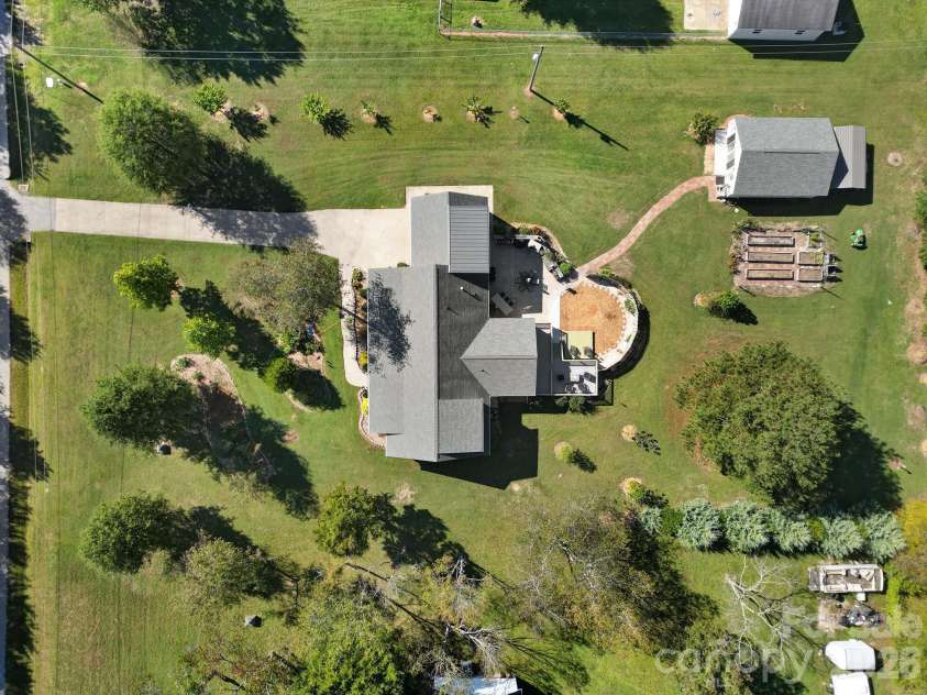 530 Calabash Road, Clover, SC 29710.  MLS# CAR4377423, YatesRealty ID 23245. 