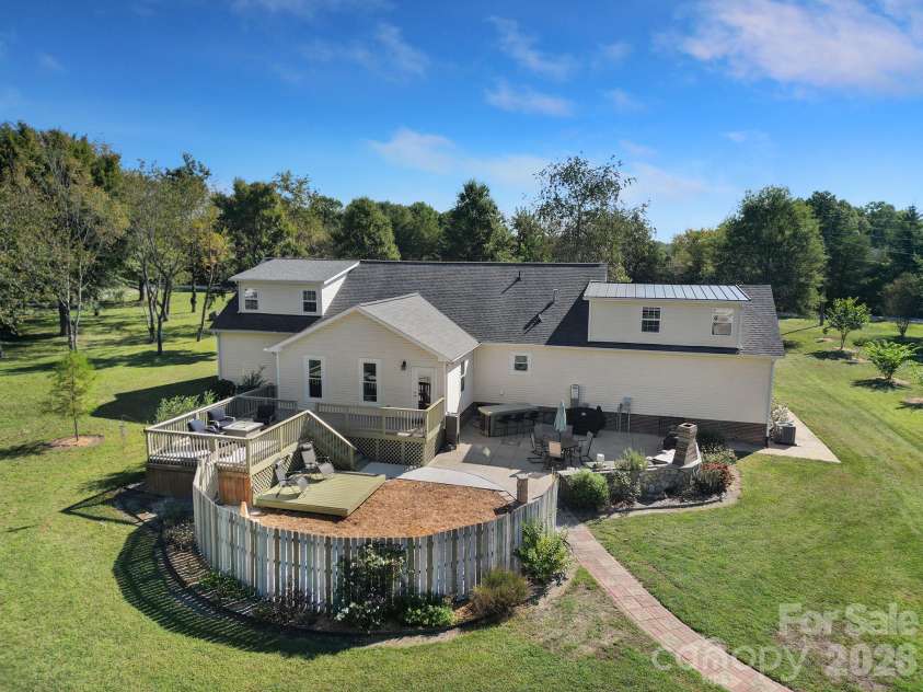 530 Calabash Road, Clover, SC 29710.  MLS# CAR4377423, YatesRealty ID 23245. 