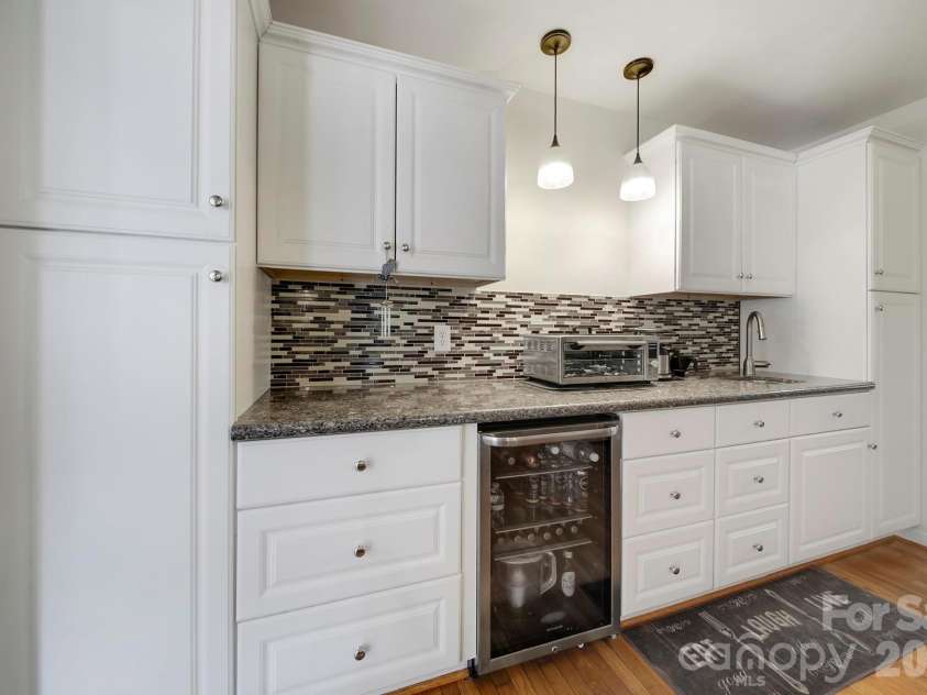 530 Calabash Road, Clover, SC 29710.  MLS# CAR4377423, YatesRealty ID 23245. Kitchen