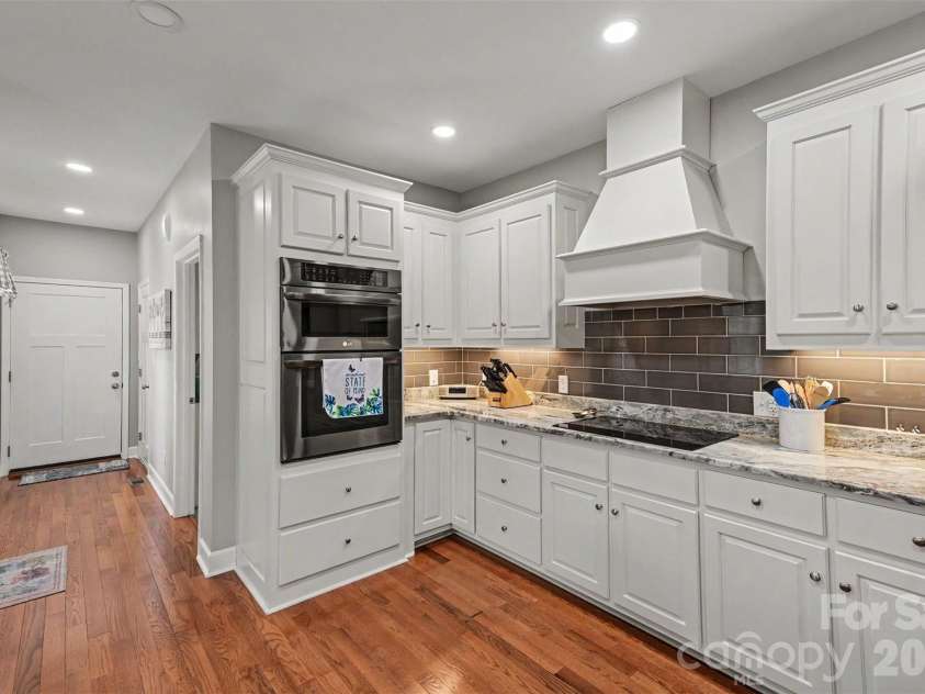 112 Solar Drive, Hudson, NC 28638.  MLS# CAR4380835, YatesRealty ID 23246. 