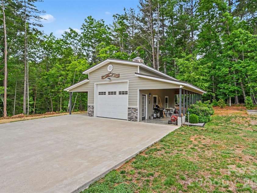 112 Solar Drive, Hudson, NC 28638.  MLS# CAR4380835, YatesRealty ID 23246. 