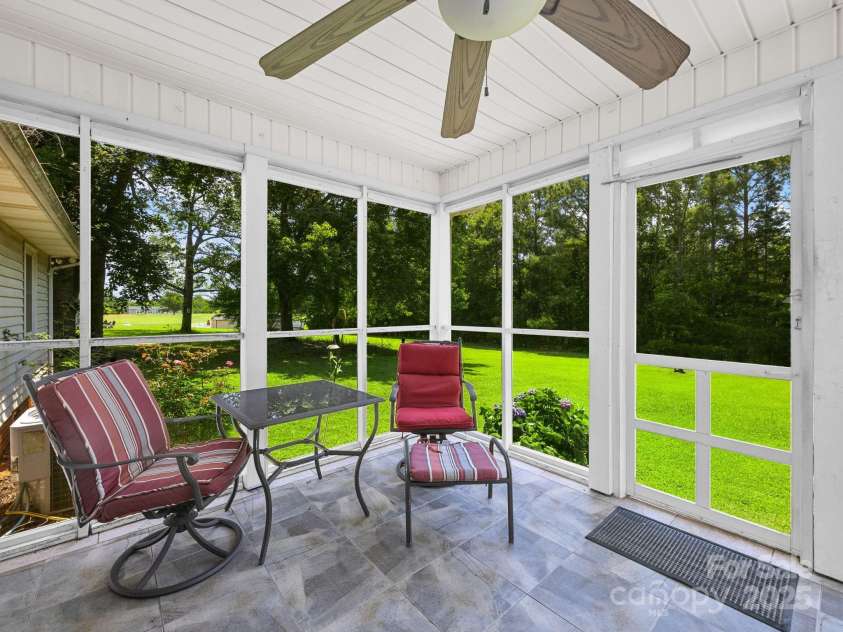 121 Maude Road, Gaffney, SC 29340.  MLS# CAR4274069, YatesRealty ID 23246. Rear Screened Porch