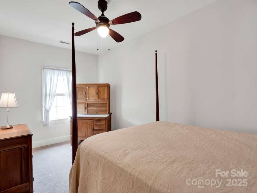 7716 Seton House Lane, Charlotte, NC 28277.  MLS# CAR4250722, YatesRealty ID 23249. 