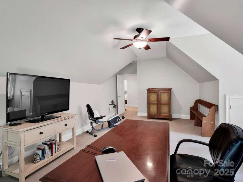 7716 Seton House Lane, Charlotte, NC 28277.  MLS# CAR4250722, YatesRealty ID 23249. 