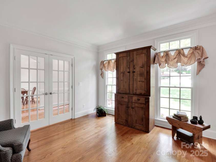 7716 Seton House Lane, Charlotte, NC 28277.  MLS# CAR4250722, YatesRealty ID 23249. 