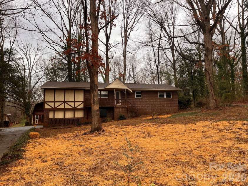 101 Sherry Drive, Stanley, NC 28164.  MLS# CAR4334048, YatesRealty ID 2325. 