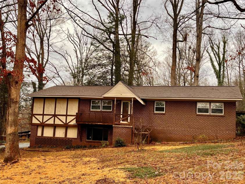 101 Sherry Drive, Stanley, NC 28164.  MLS# CAR4334048, YatesRealty ID 2325. 