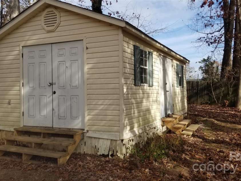 441 Holly Circle, Mount Holly, NC 28120.  MLS# CAR4199925, YatesRealty ID 2325. 