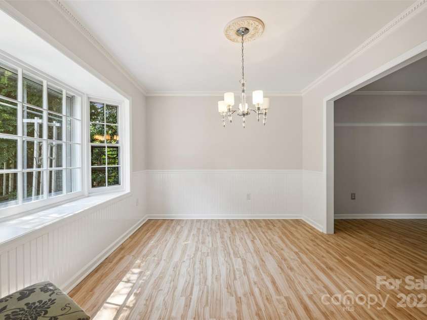 4911 Rivergreen Lane, Charlotte, NC 28227.  MLS# CAR4272250, YatesRealty ID 23250. Formal Dining room adjacent to the kitchen