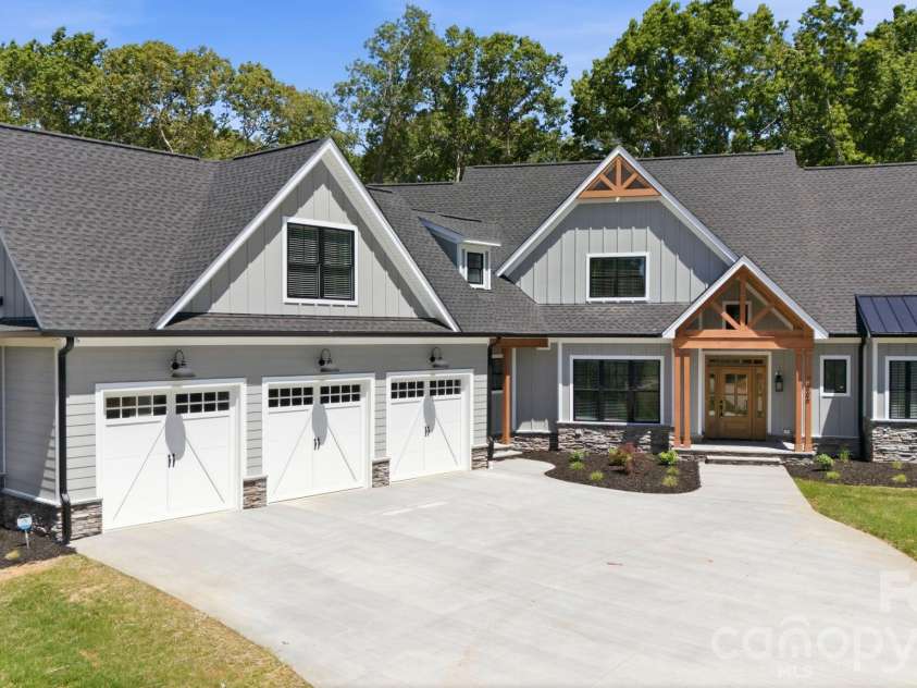 7566 Whisper Hollow Lane, Lewisville, NC 27023.  MLS# CAR4380407, YatesRealty ID 23251. 