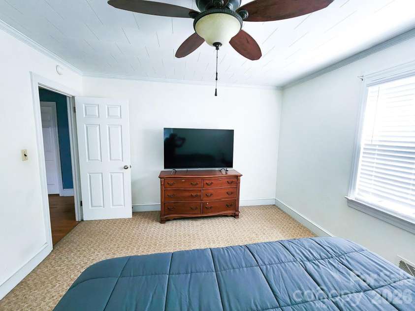 1399 Ruby Spencer Street, Newton, NC 28658.  MLS# CAR4377979, YatesRealty ID 23252. 