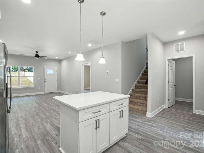 2732 Mayfair Avenue, Charlotte, NC 28208.  MLS# CAR4276122, YatesRealty ID 23252. 