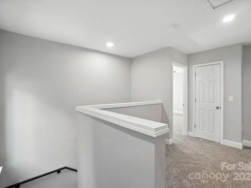 2732 Mayfair Avenue, Charlotte, NC 28208.  MLS# CAR4276122, YatesRealty ID 23252. 