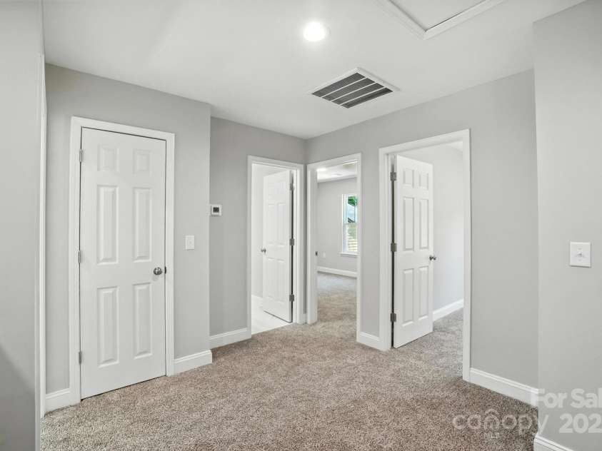 2732 Mayfair Avenue, Charlotte, NC 28208.  MLS# CAR4276122, YatesRealty ID 23252. 