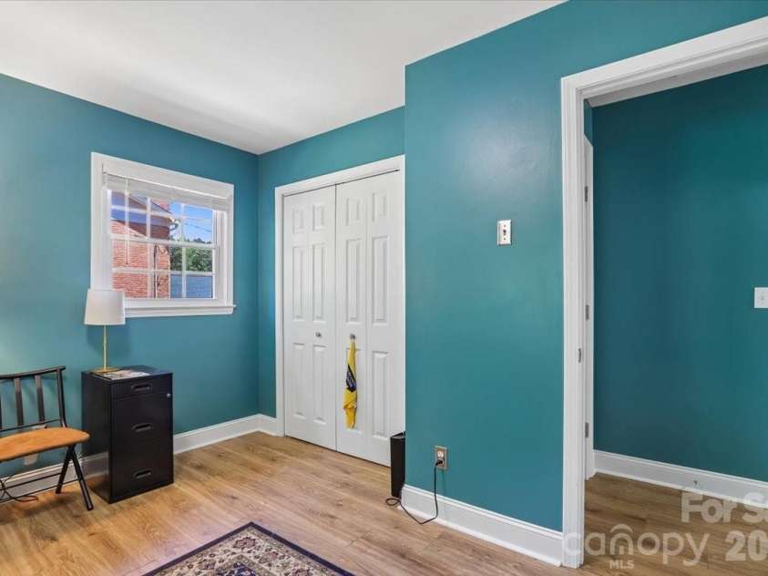 13507 Four Oaks Lane, Matthews, NC 28105.  MLS# CAR4383219, YatesRealty ID 23254. 