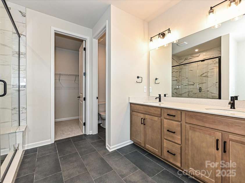 5676 Clear Creek Lane, Charlotte, NC 28215.  MLS# CAR4199092, YatesRealty ID 23254. 