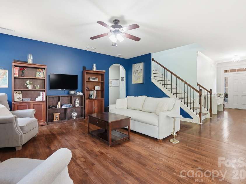 522 Iron Horse Lane, Midland, NC 28107.  MLS# CAR4374807, YatesRealty ID 23256. 