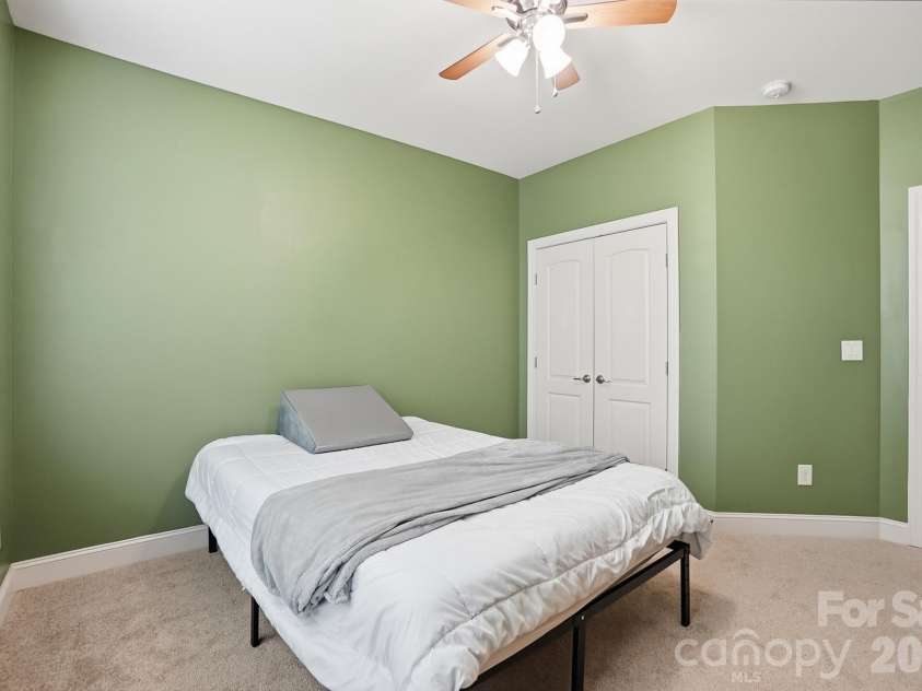 522 Iron Horse Lane, Midland, NC 28107.  MLS# CAR4374807, YatesRealty ID 23256. 