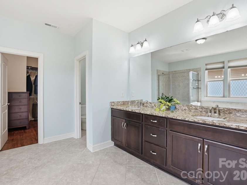 522 Iron Horse Lane, Midland, NC 28107.  MLS# CAR4374807, YatesRealty ID 23256. 