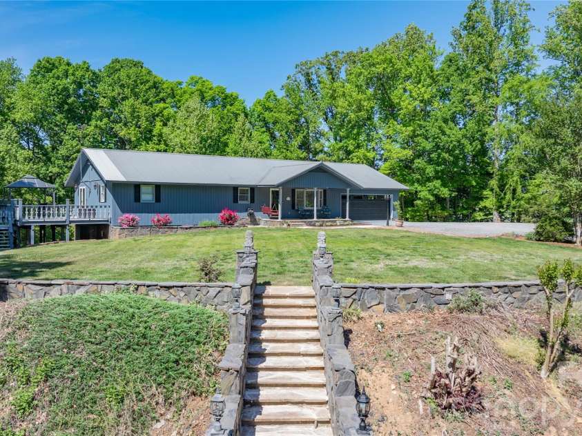 7362 Volunteer Rescue Road, Denton, NC 27239.  MLS# CAR4370916, YatesRealty ID 23257. Steps in front yard