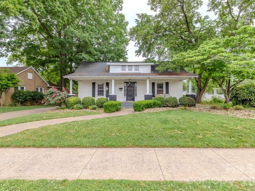 505 Mountain Street, Kings Mountain, NC 28086.  MLS# CAR4375572, YatesRealty ID 23259. 