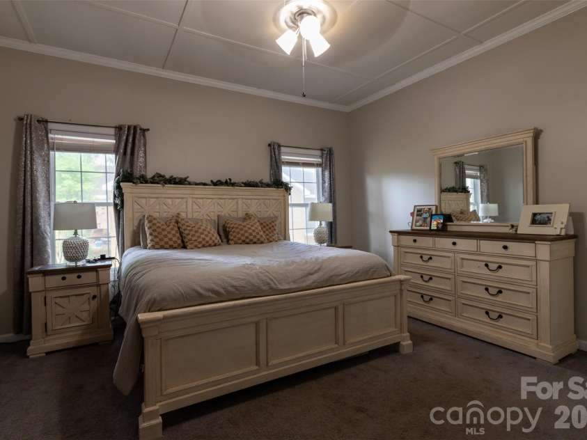 505 Mountain Street, Kings Mountain, NC 28086.  MLS# CAR4375572, YatesRealty ID 23259. 