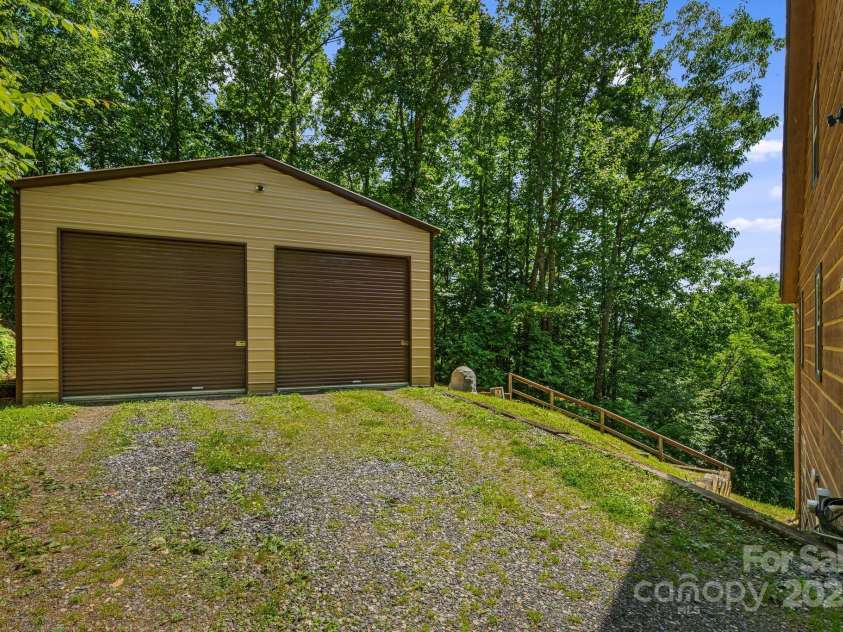 110 Red Wolf Lane, Mars Hill, NC 28754.  MLS# CAR4239848, YatesRealty ID 2326. Garage entrance