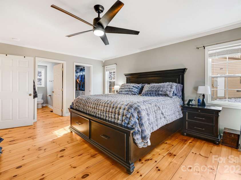 110 Red Wolf Lane, Mars Hill, NC 28754.  MLS# CAR4239848, YatesRealty ID 2326. Main floor primary bedroom