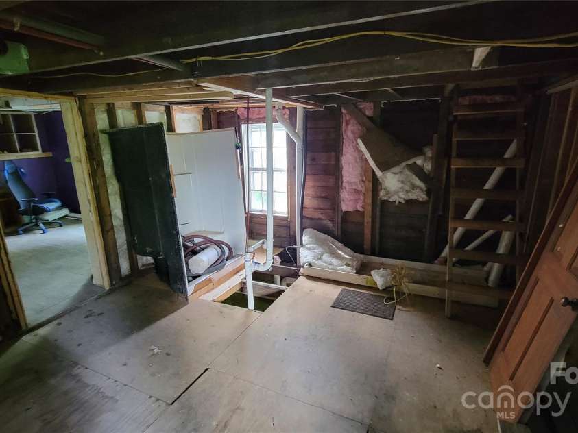 160 Cleveland Road, Tryon, NC 28782.  MLS# CAR4274322, YatesRealty ID 23261. Basement