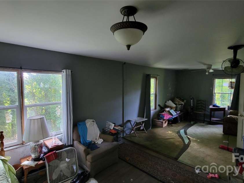 160 Cleveland Road, Tryon, NC 28782.  MLS# CAR4274322, YatesRealty ID 23261. Main floor