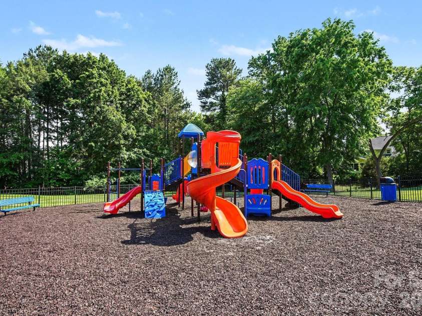 3208 Bur Oak Drive, Gastonia, NC 28056.  MLS# CAR4380752, YatesRealty ID 23261. Community Playground