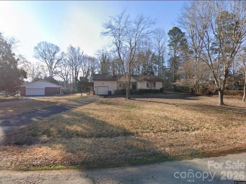 544 Woodvale Drive, Rock Hill, SC 29730.  MLS# CAR4371578, YatesRealty ID 23262. 