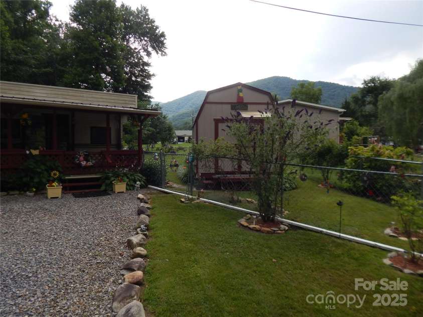 90 Park Place, Maggie Valley, NC 28751.  MLS# CAR4275343, YatesRealty ID 23263. 