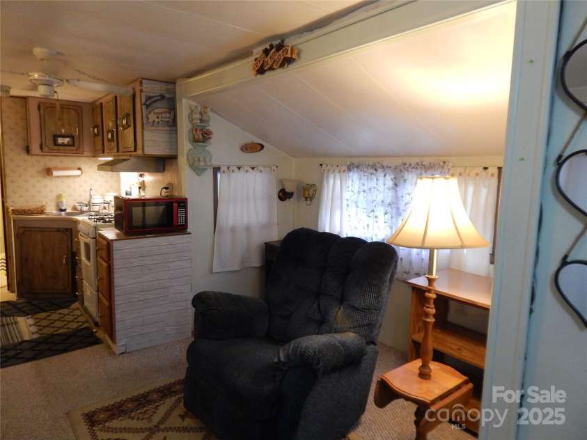90 Park Place, Maggie Valley, NC 28751.  MLS# CAR4275343, YatesRealty ID 23263. 