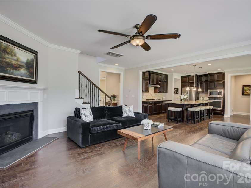 15417 Cimarron Hills Lane, Charlotte, NC 28278.  MLS# CAR4394645, YatesRealty ID 23264. 