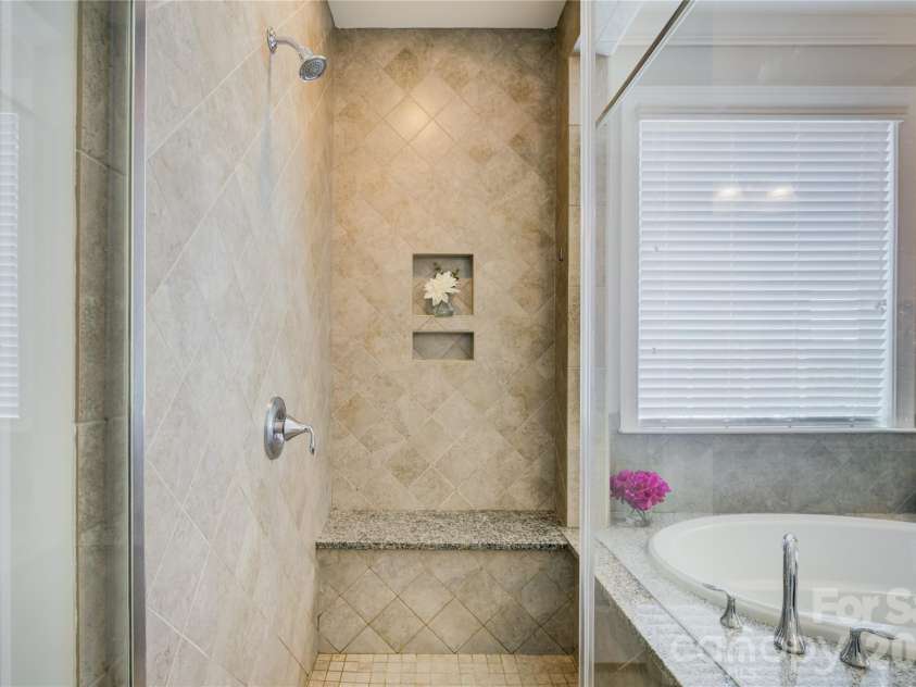 15417 Cimarron Hills Lane, Charlotte, NC 28278.  MLS# CAR4394645, YatesRealty ID 23264. 